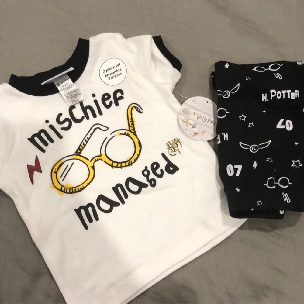 Harry Potter baby outfit NWT